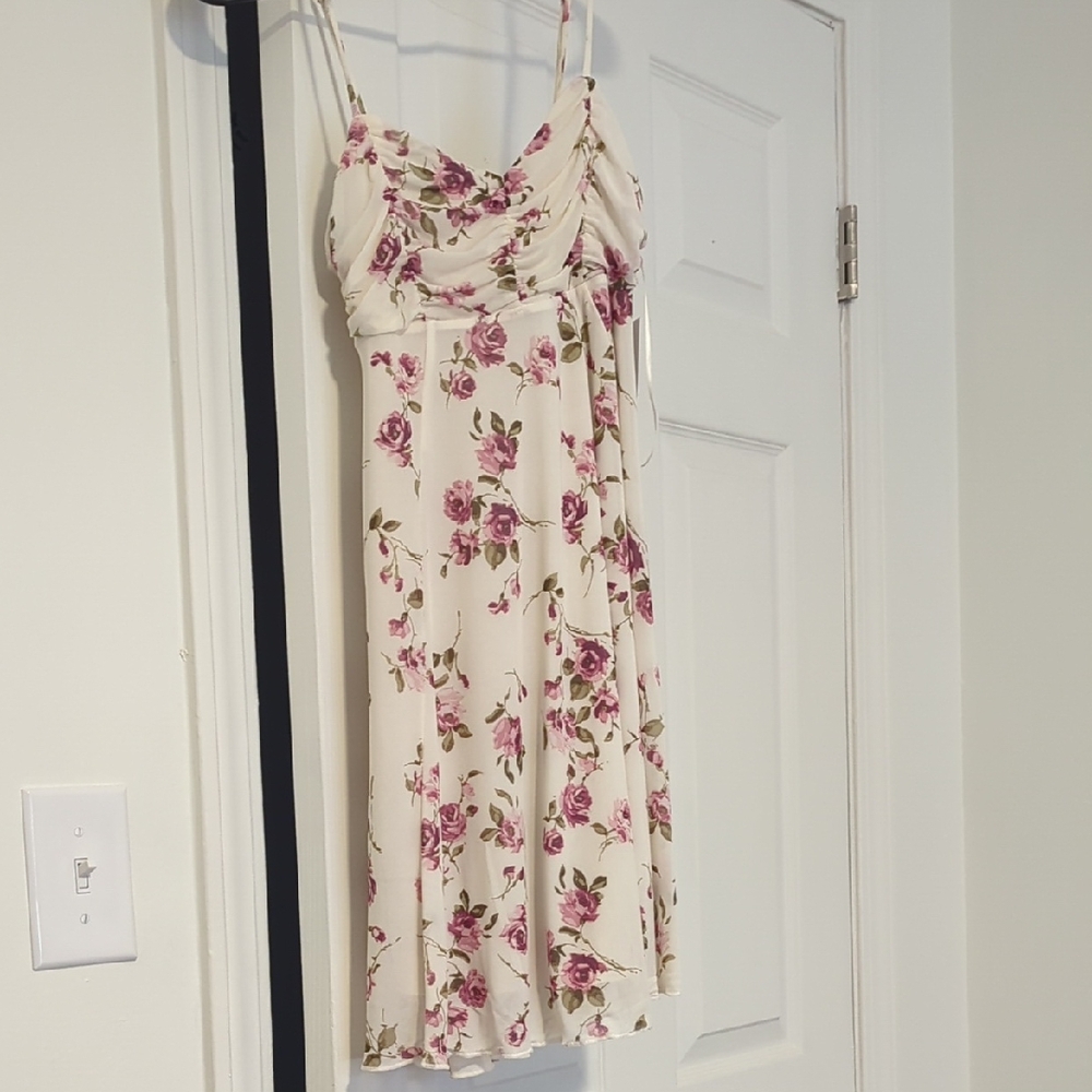 Floral Elegance Midi Dress